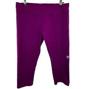 Zumba Cropped Purple Athletic Leggings With “Zumba” Design